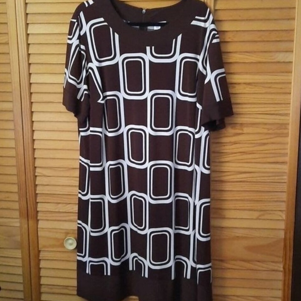 Brown Geometric Pattern Dress - image 1